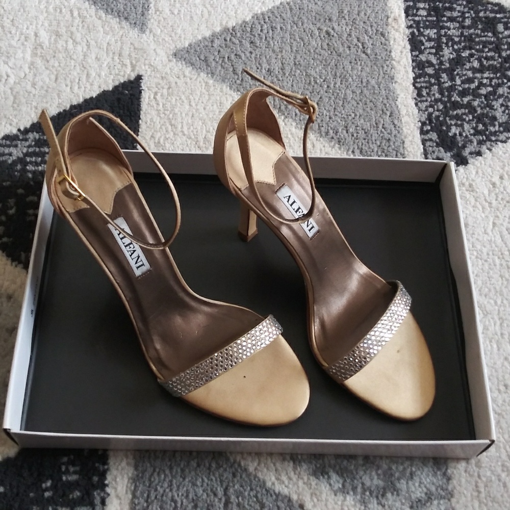 skinny heels